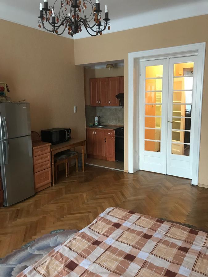 Apartment On Hoholya Street Chernivtsi Exterior photo
